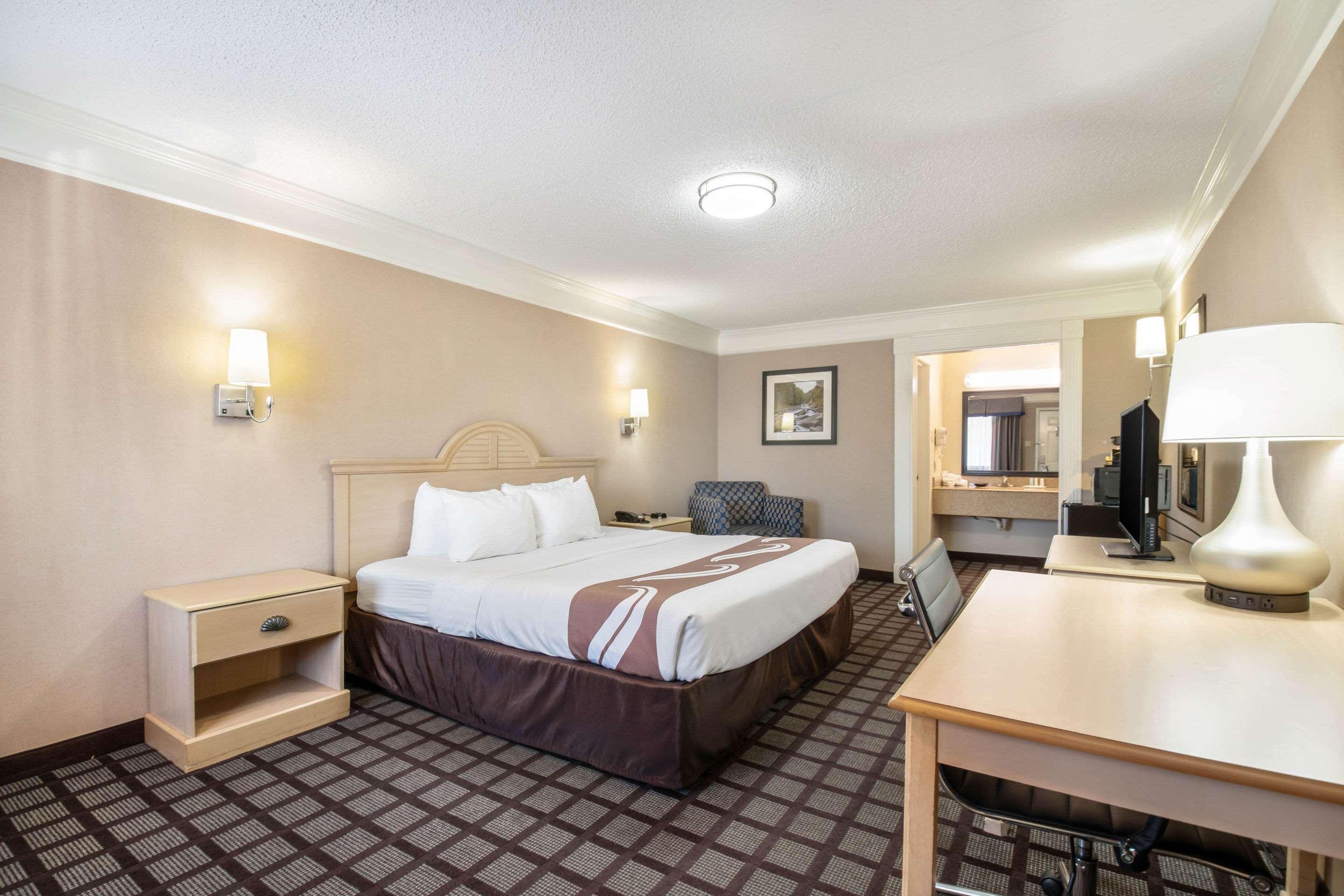 Quality Inn Near Lake Marble Falls Bagian luar foto