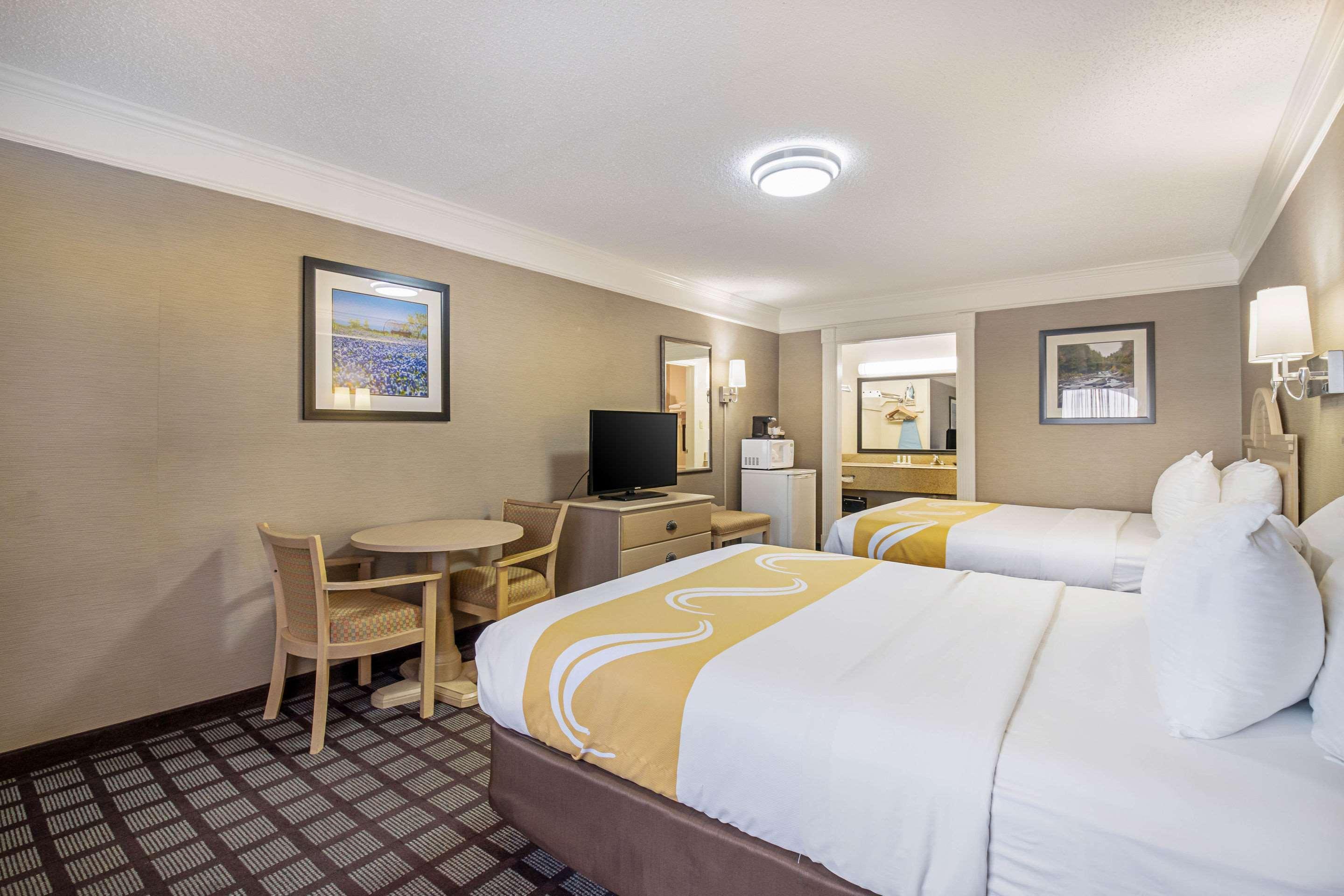 Quality Inn Near Lake Marble Falls Bagian luar foto