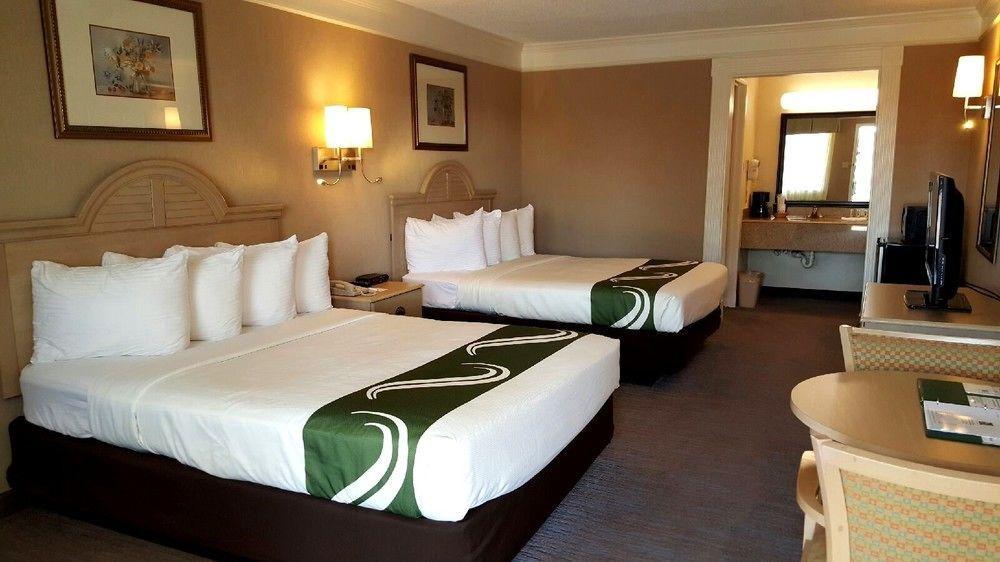 Quality Inn Near Lake Marble Falls Bagian luar foto