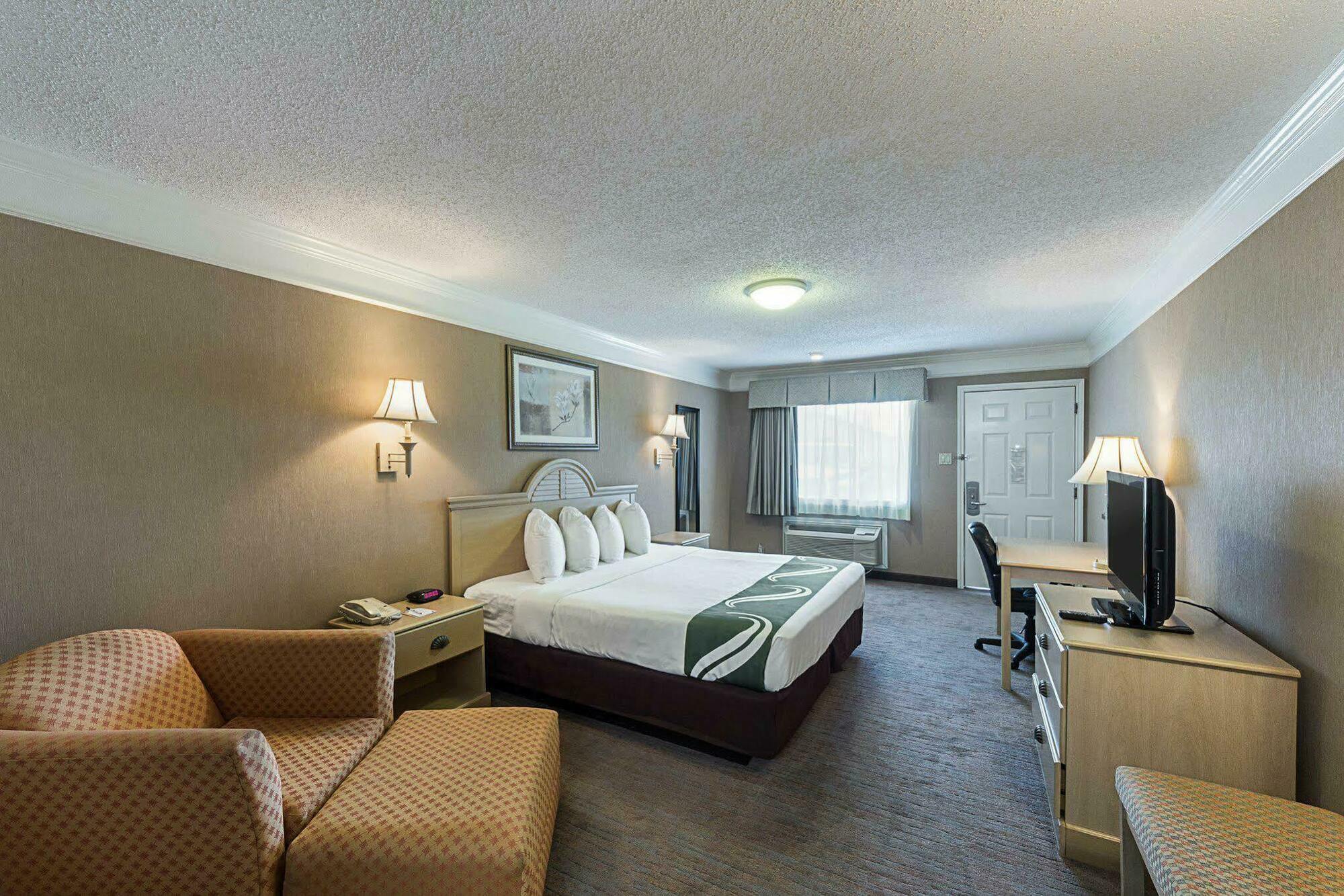 Quality Inn Near Lake Marble Falls Bagian luar foto