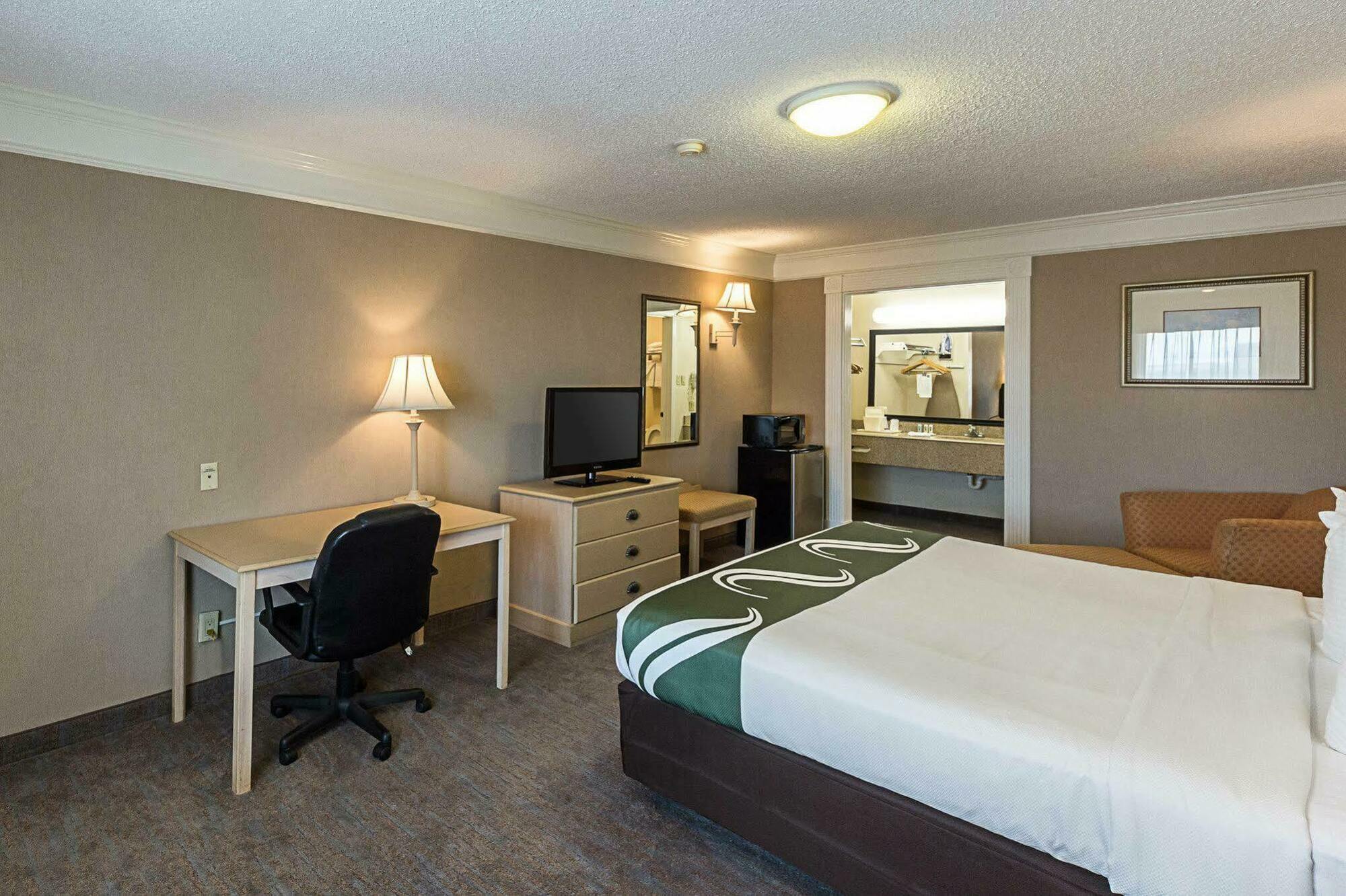 Quality Inn Near Lake Marble Falls Bagian luar foto